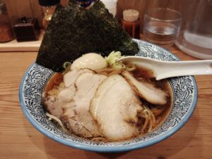 綱島「笑歩」の「特製中華そば」