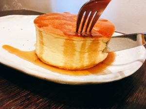 「CAFE SALON SONJIN」のホットケーキの写真