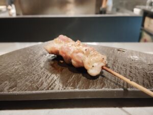 「西麻布 焼鳥 新進気鋭」のせせり