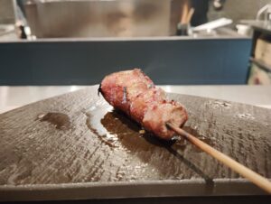 「西麻布 焼鳥 新進気鋭」の砂肝