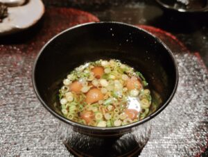 「綱島 うち田」のなめこの赤出汁