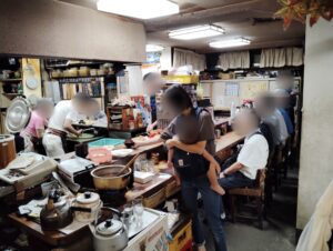 池袋「うな達」の店内写真