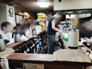 池袋「うな達」の店内写真