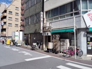 池袋「うな達」の外観写真