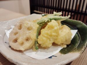 「茶碗蒸し本舗 稲穂 中洲店」の旬野菜の天ぷら