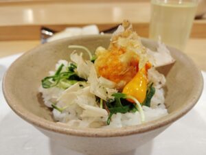 天麩羅がとうOMGのTTKG（天ぷら玉子かけご飯）