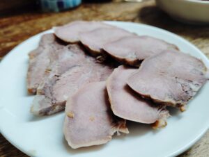 豚の味珍の舌（タン）