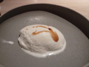 「赤坂 リストランテ 自由奔放」のミルクジェラート