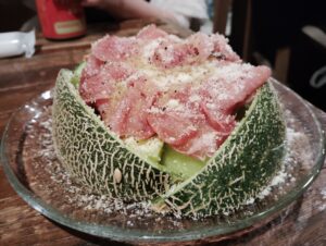 子安「金剛商店138番地」の生ハムメロン