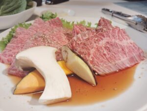 月島「焼肉 凛」の特選ハラミとイチボ