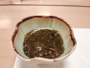 赤坂「鮨 一新」のもずく酢