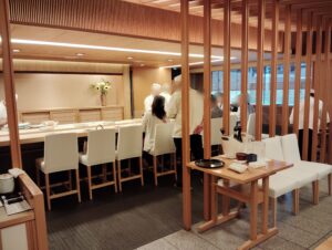 赤坂「鮨 一新」のカウンター席