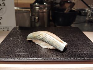 「西荻窪 こいずみ」の小肌の握り
