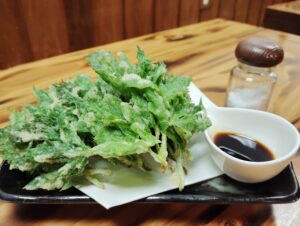 八丈島「梁山泊」の明日葉天ぷら