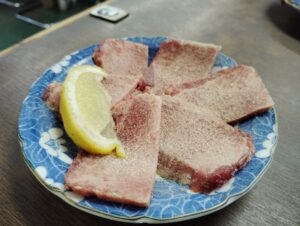 三重県大台町「若鳥あみ焼 よし兵衛」の牛タン
