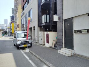 横浜市「バロンヌードル」の外観