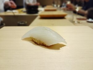 南青山「鮨 龍次郎」のアオリイカ