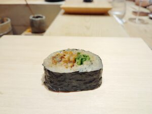 南青山「鮨 龍次郎」のあなきゅう巻き