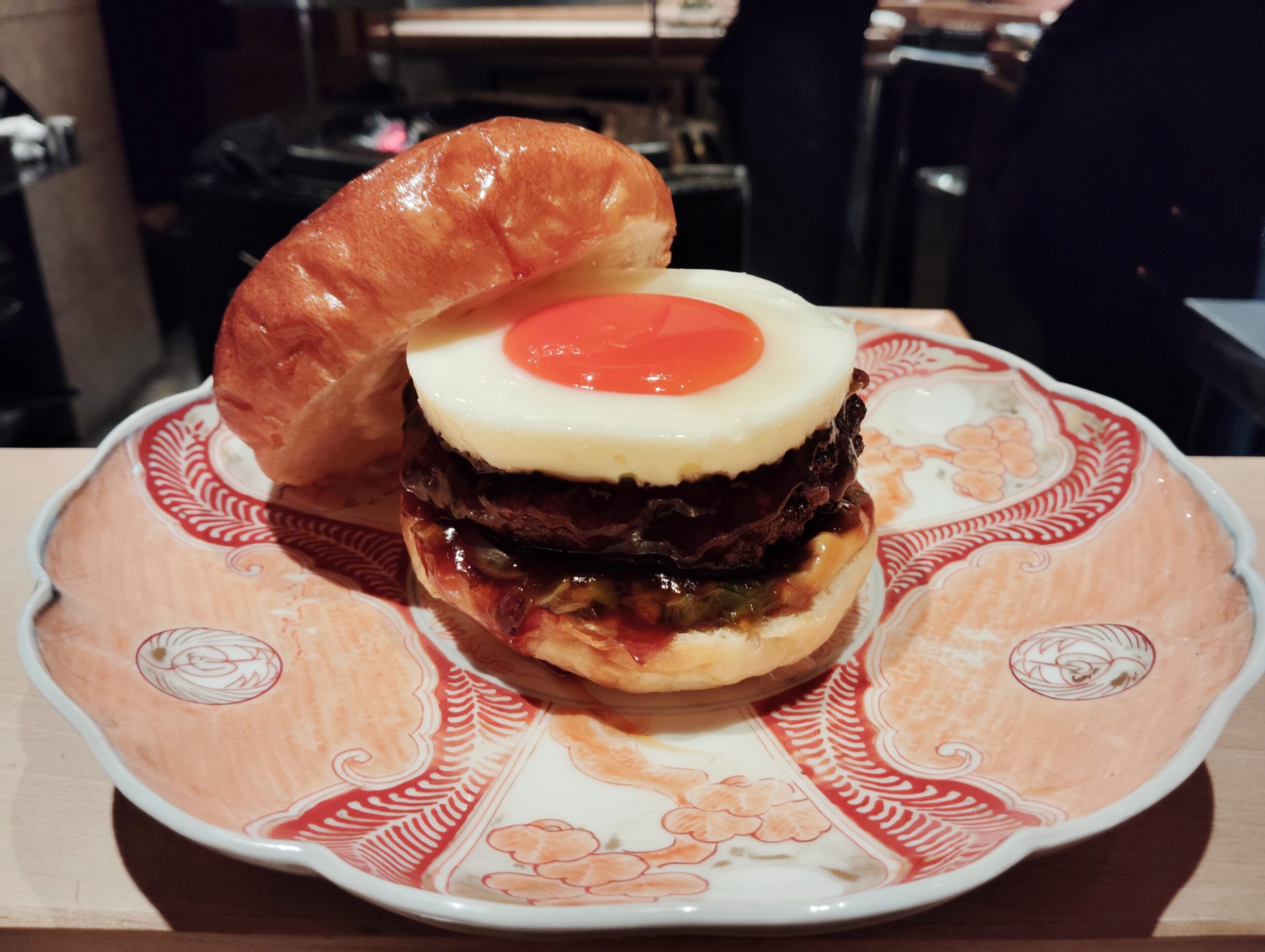 赤坂「atami」のハンバーガー