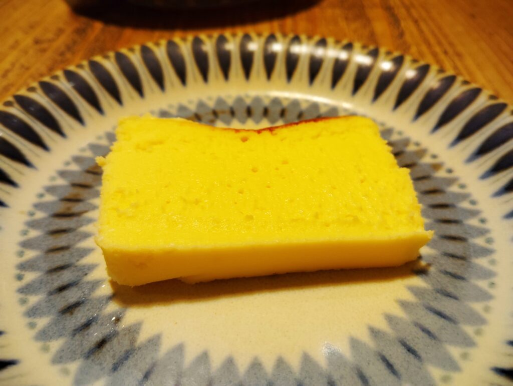 中目黒「LambCHAN」の羊ミルクのチーズケーキ