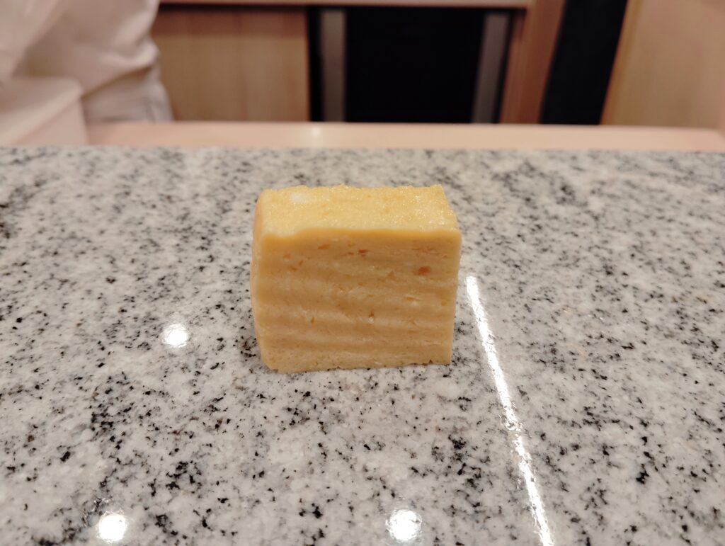 「東麻布 鮨 新進気鋭」の玉子