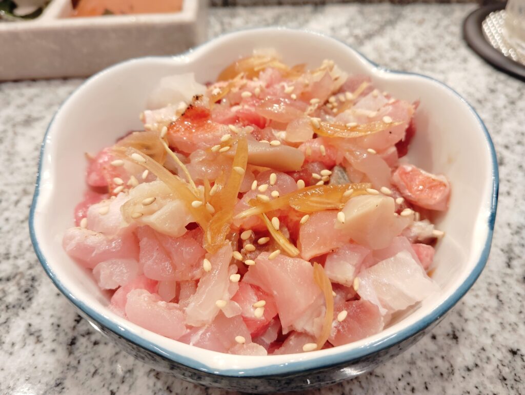「東麻布 鮨 新進気鋭」のばらちらし