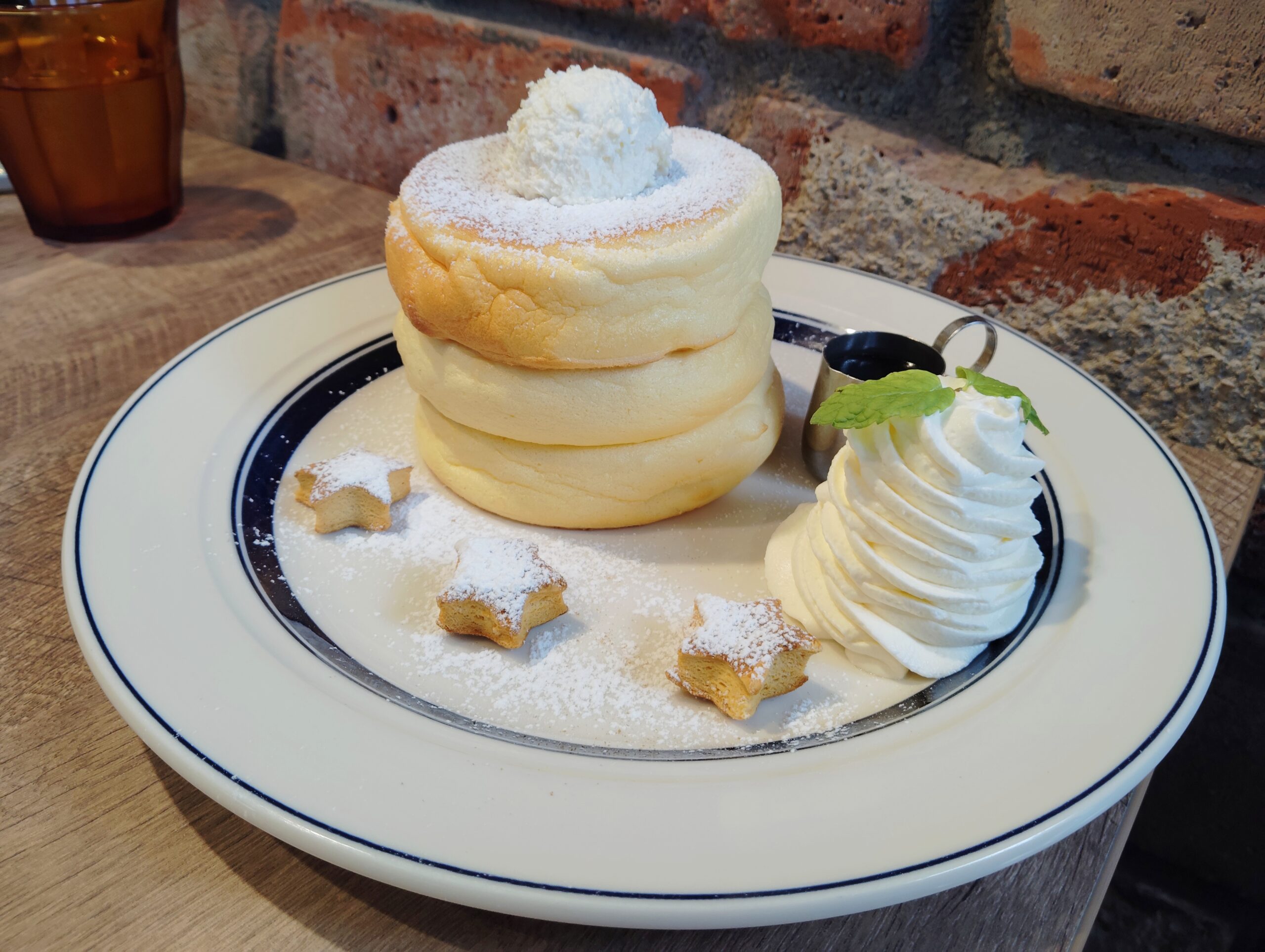 武蔵小杉「3 STARS PANCAKE」の三つ星パンケーキ